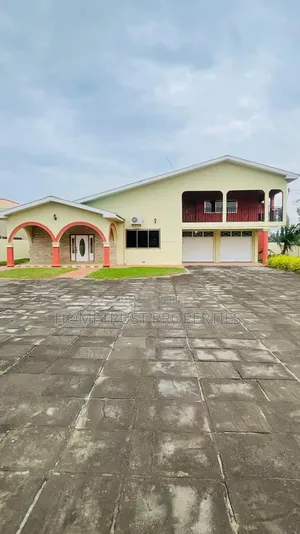 6bdrm Duplex in Haatso Westland, Antis for rent