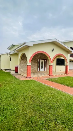 6bdrm Duplex in Haatso Westland, Antis for rent