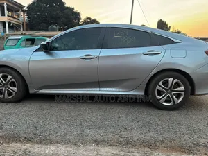 Honda Civic 2018 Silver