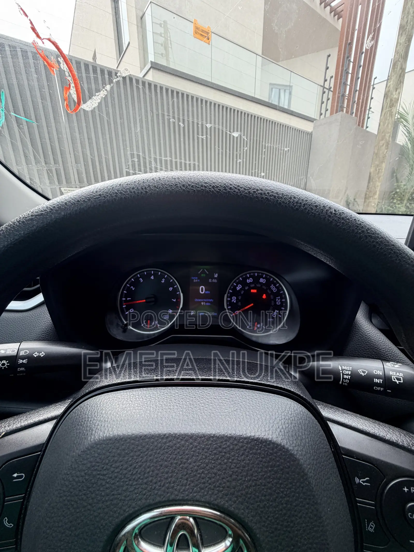 Toyota RAV4 LE 2022 Silver