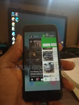 Apple iPhone 7 32 GB Black
