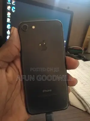 Apple iPhone 7 32 GB Black