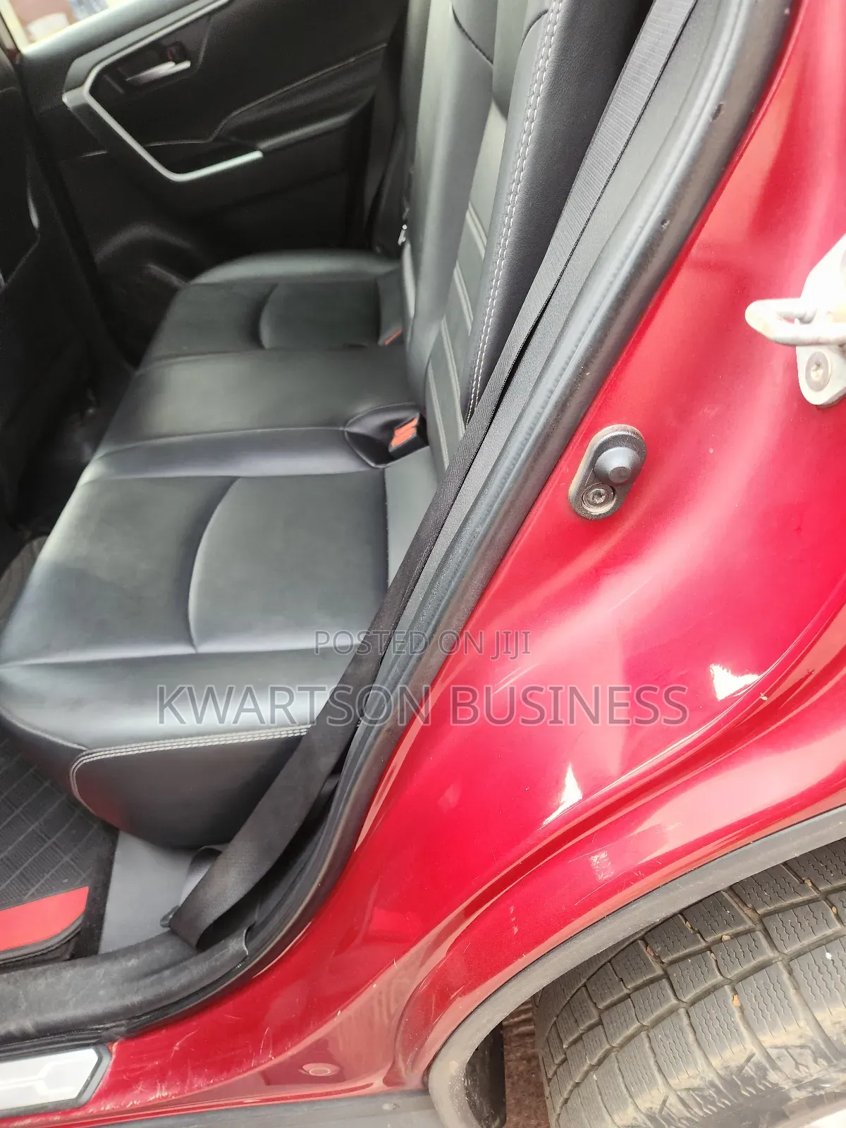 Toyota RAV4 2022 Red