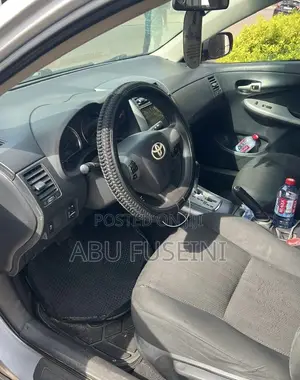 Toyota Corolla 2012 Silver