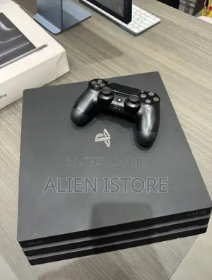 PlayStation 4 Pro 1TB (5 Games)