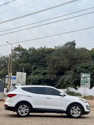 Hyundai Santa Fe 2015 White