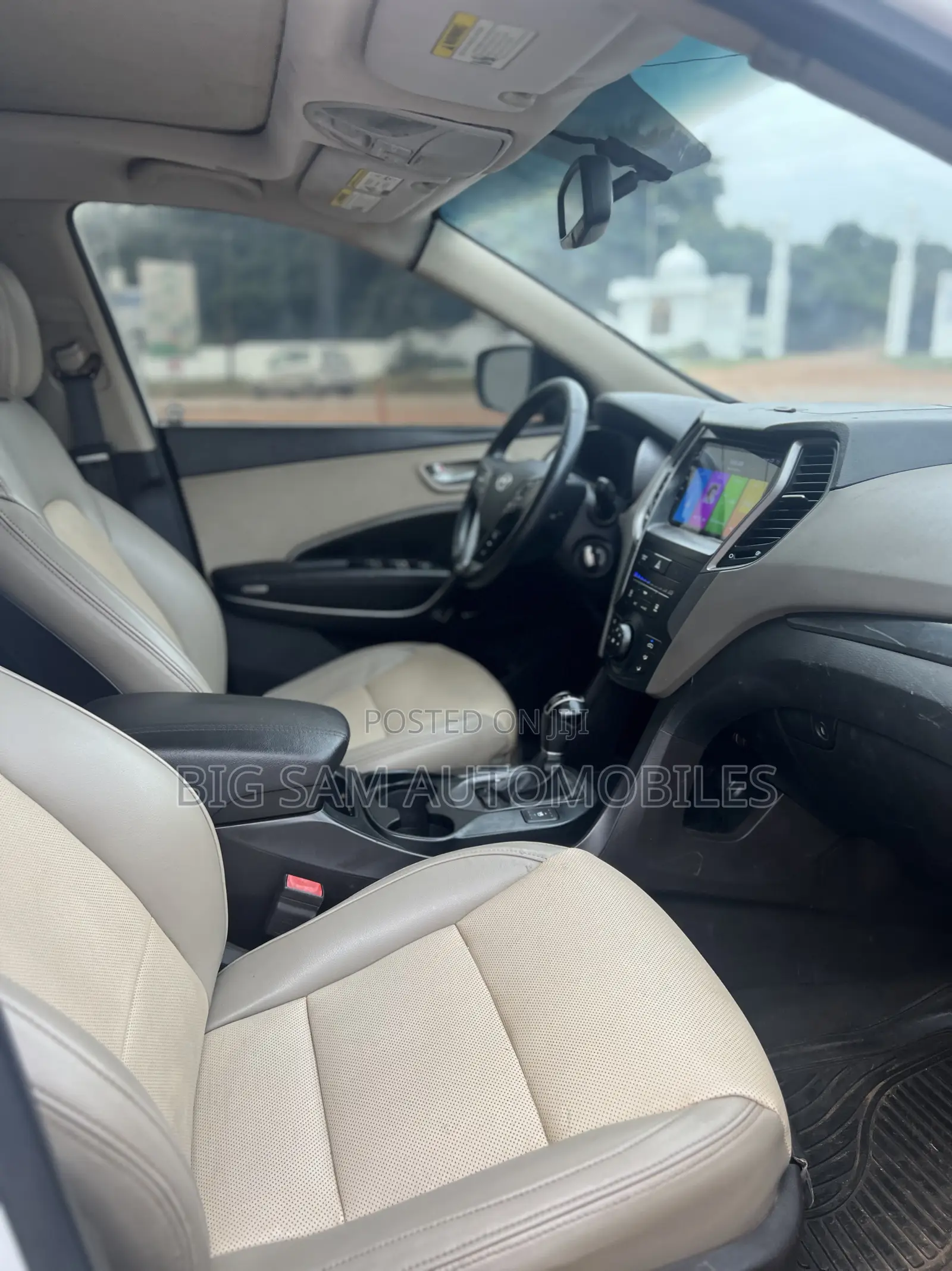 Hyundai Santa Fe 2015 White