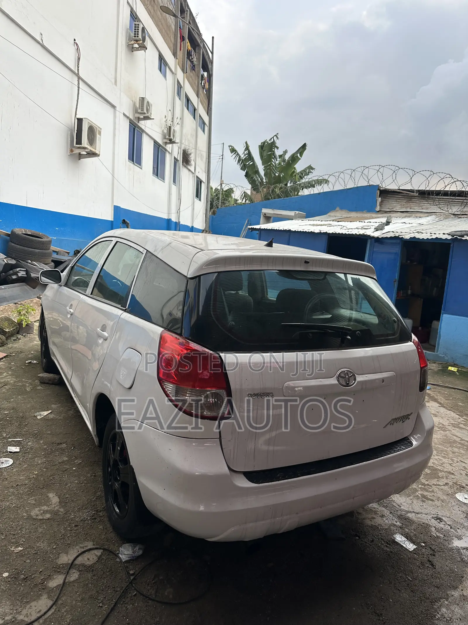 Toyota Matrix 2006 White