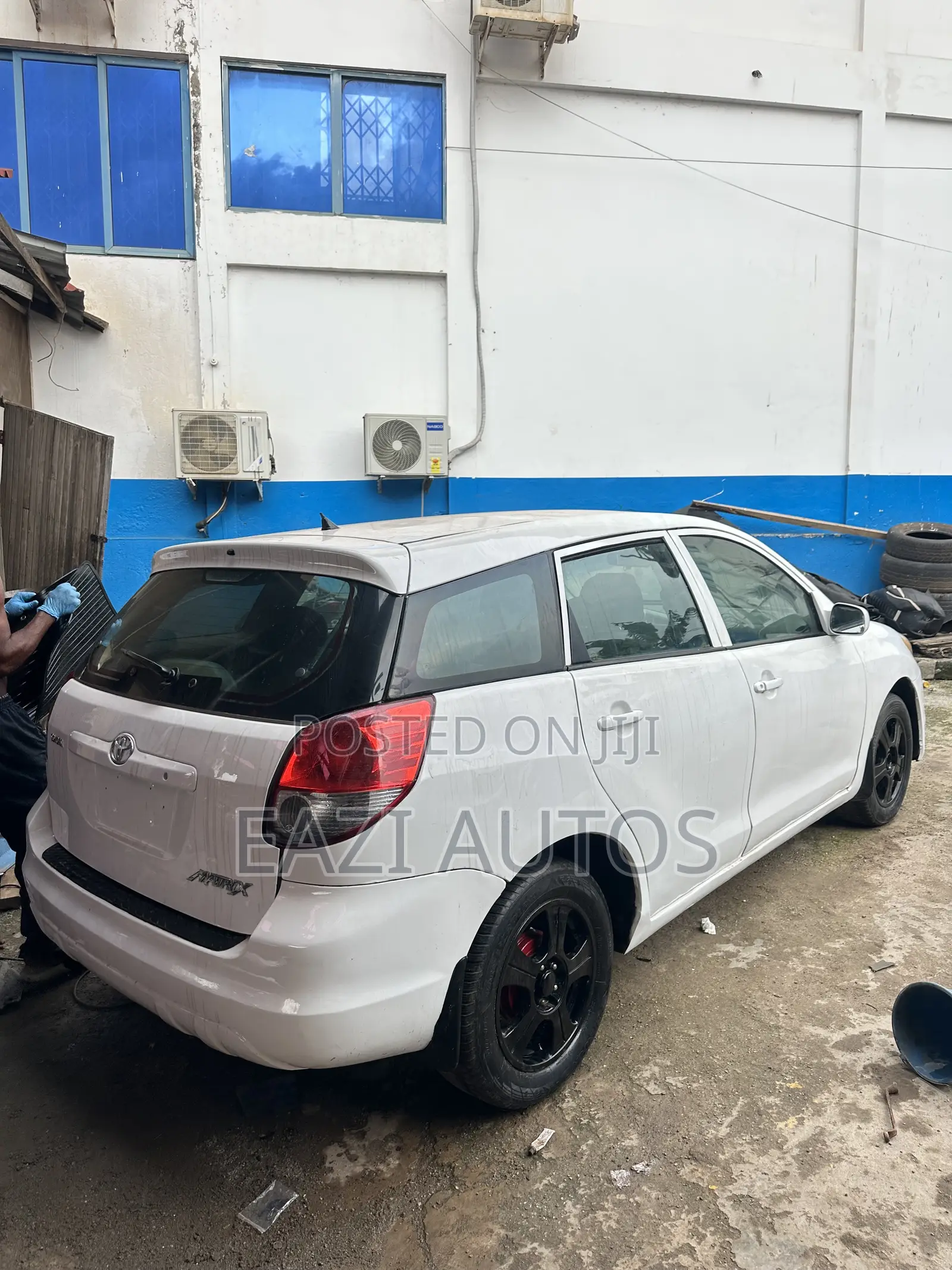 Toyota Matrix 2006 White