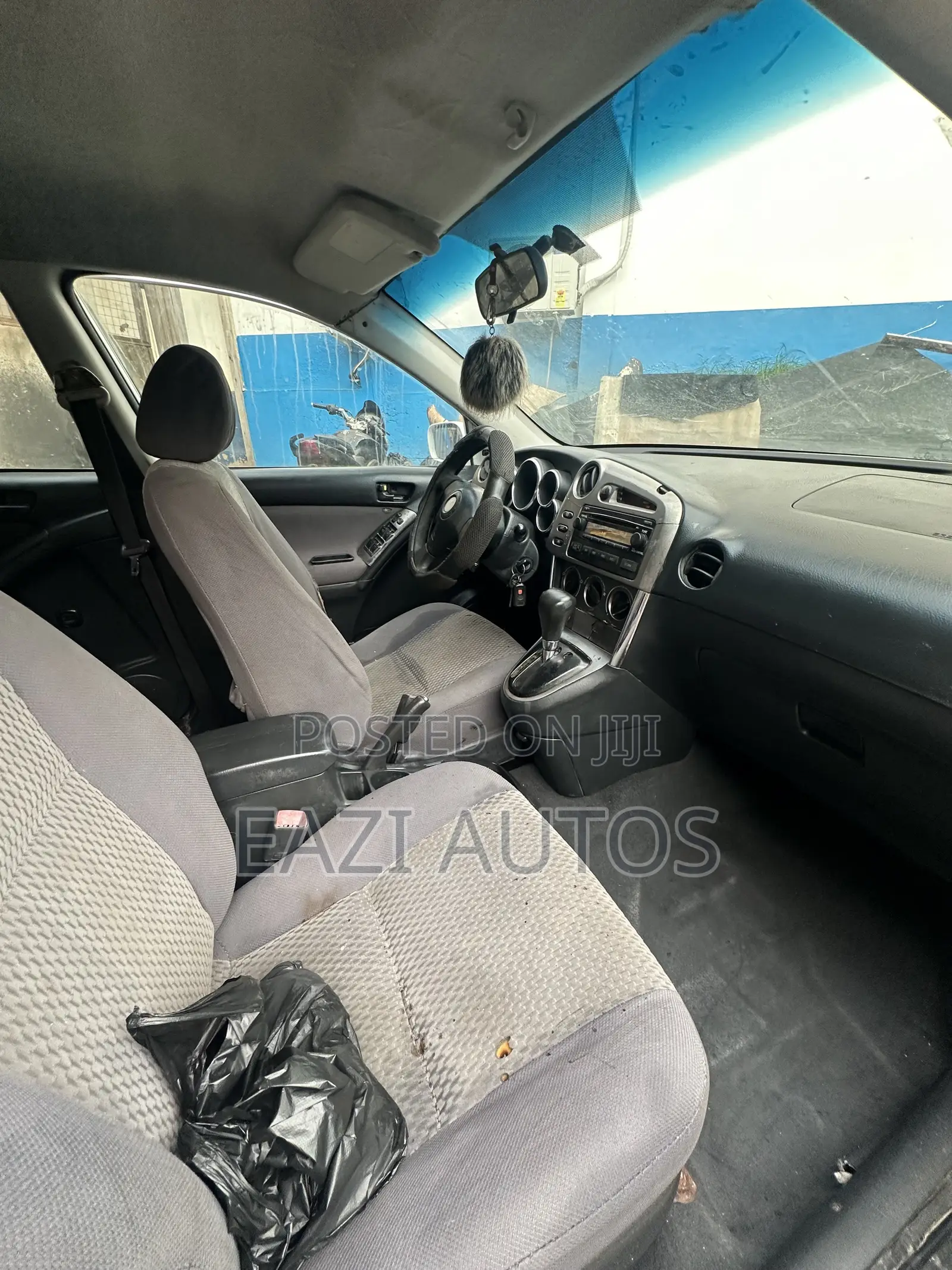 Toyota Matrix 2006 White