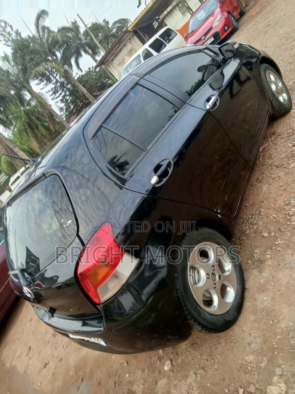 Toyota Vitz 2010 Black