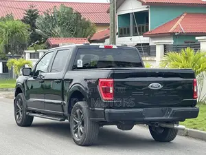 Ford F-150 XLT 2022 Black