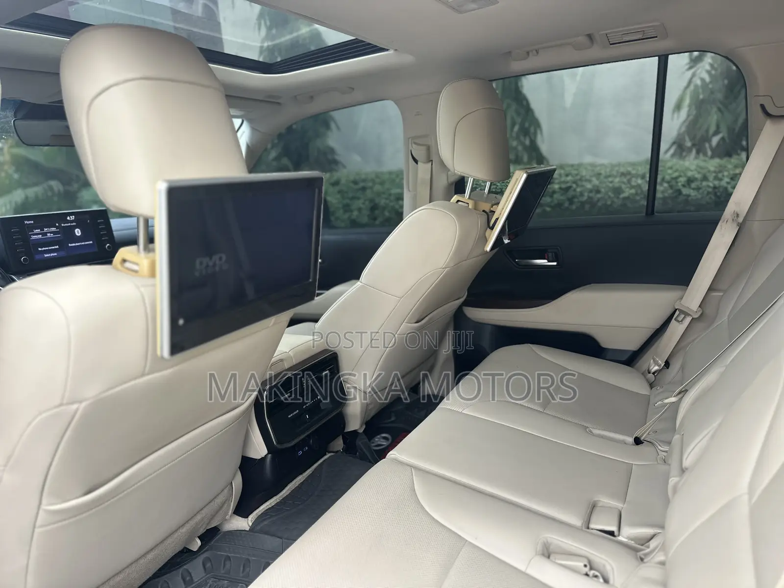 Toyota Land Cruiser LC300 2022 Black