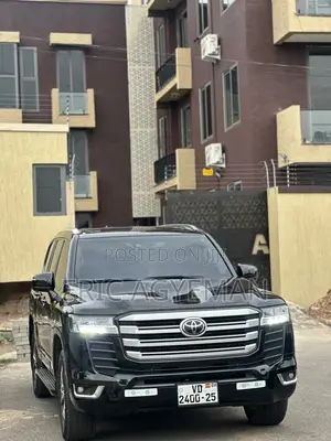 Toyota Land Cruiser 2022 Black