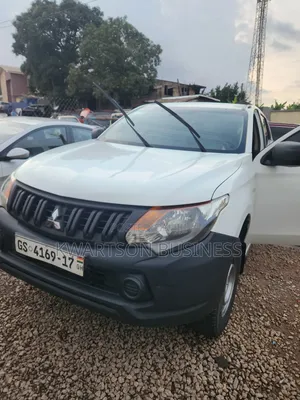 Mitsubishi L200 2017 White
