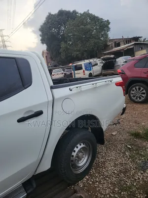 Mitsubishi L200 2017 White