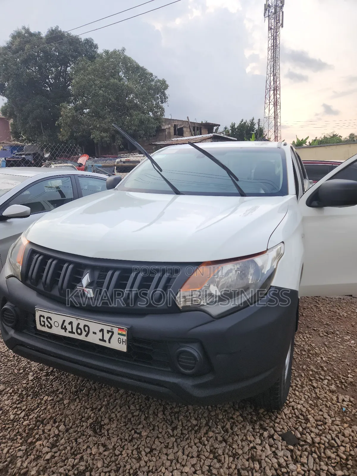 Mitsubishi L200 2017 White