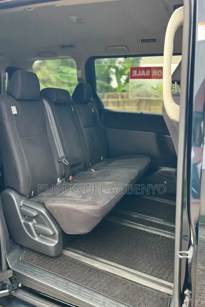 Toyota Voxy 2015 Black