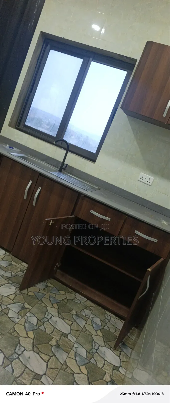 2bdrm Apartment in Ablekuma, Olebu for rent