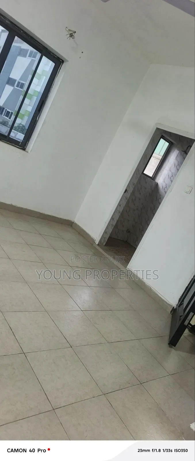 2bdrm Apartment in Ablekuma, Olebu for rent