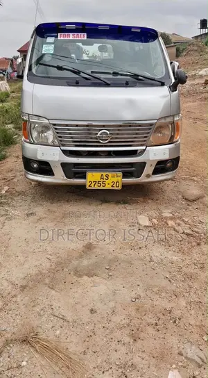 Nissan Caravan (Urvan) 2011 Silver