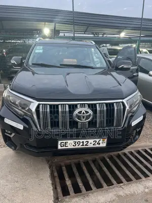 Toyota Land Cruiser Prado 2016 Black