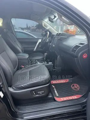Toyota Land Cruiser Prado 2016 Black