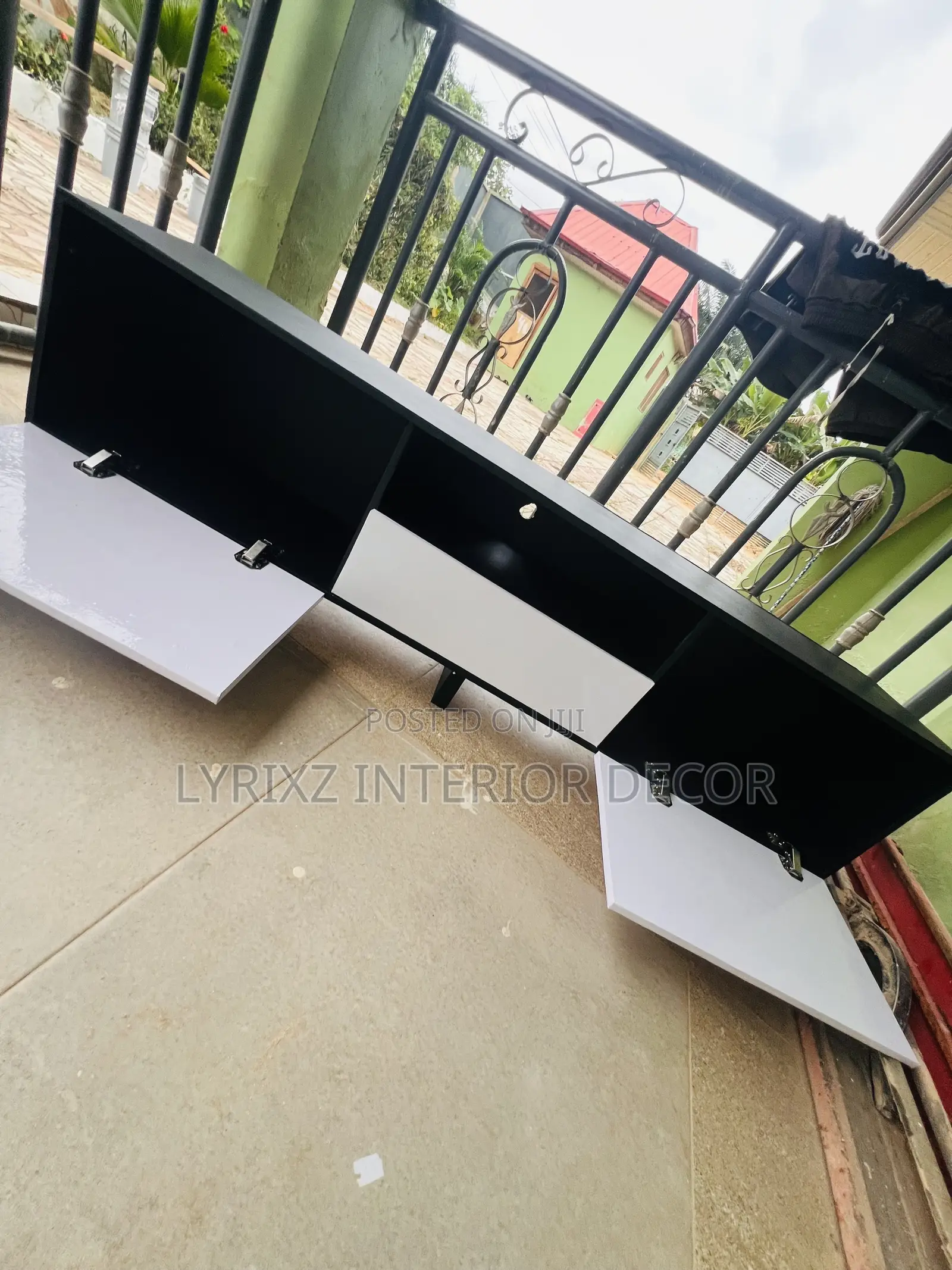 3 Storage TV Stand