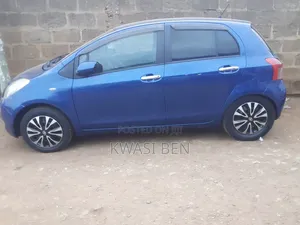 Toyota Vitz 2010 Blue