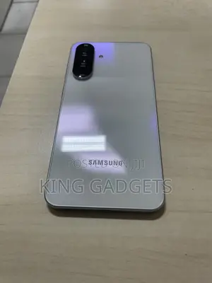 New Samsung Galaxy A36 128 GB Purple