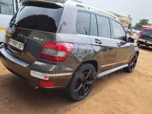 Mercedes-Benz GLK-Class 2011 Black