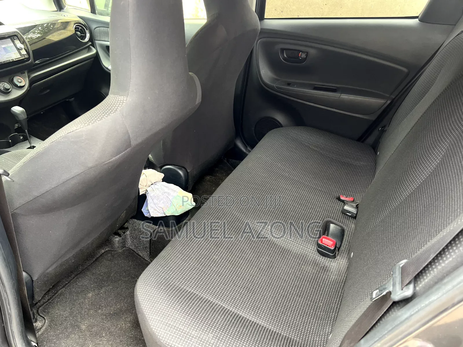 Toyota Vitz 1.3 AWD 3dr 2016 Gray