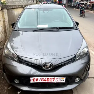 Toyota Vitz 1.3 AWD 3dr 2016 Gray