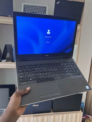 Laptop Dell Precision 7540 16GB Intel Core i5 SSD 512GB