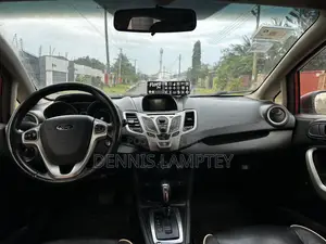 Ford Fiesta 2014 Red