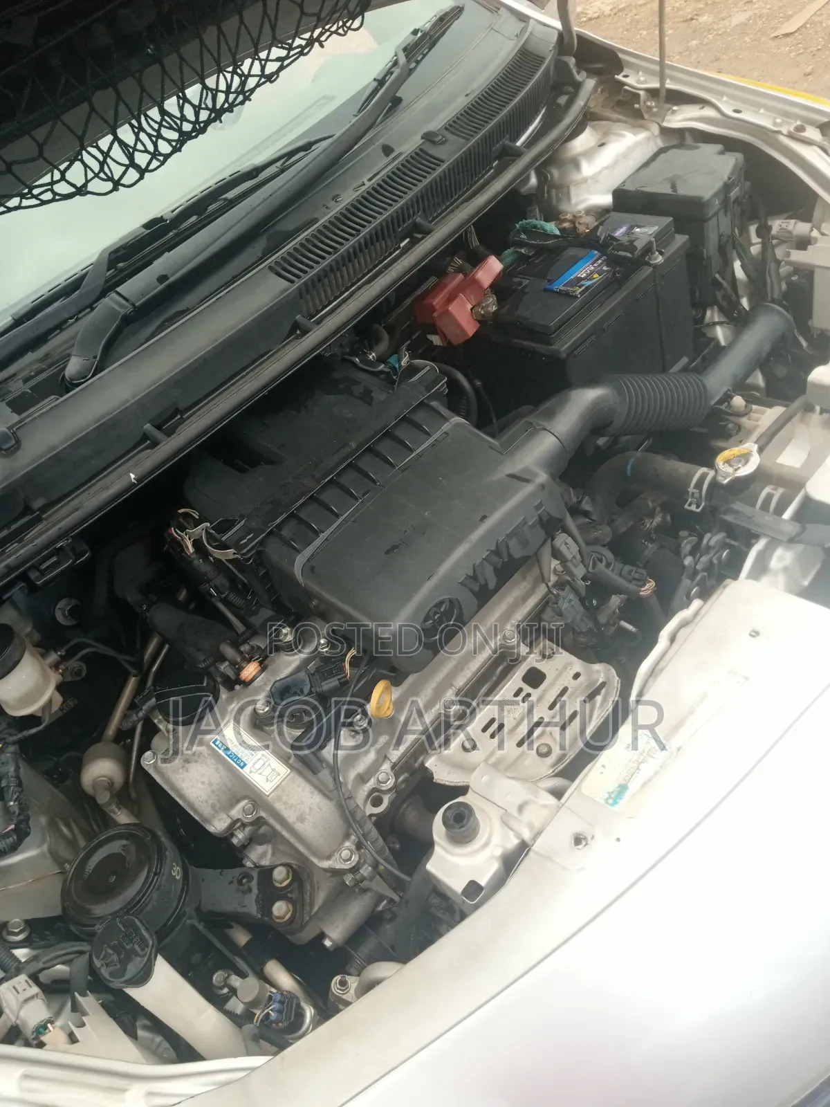 Toyota Belta 2012 Silver