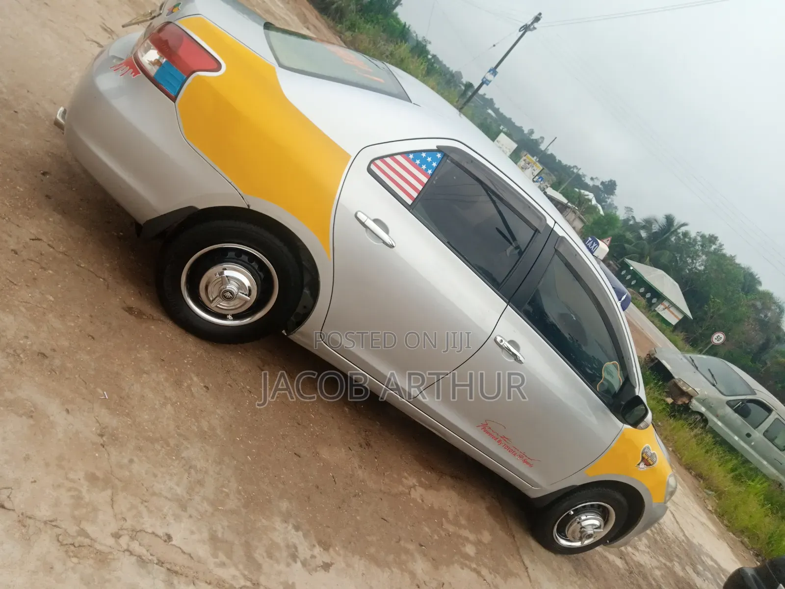 Toyota Belta 2012 Silver