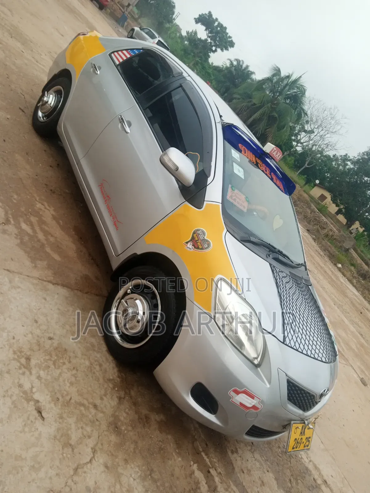 Toyota Belta 2012 Silver
