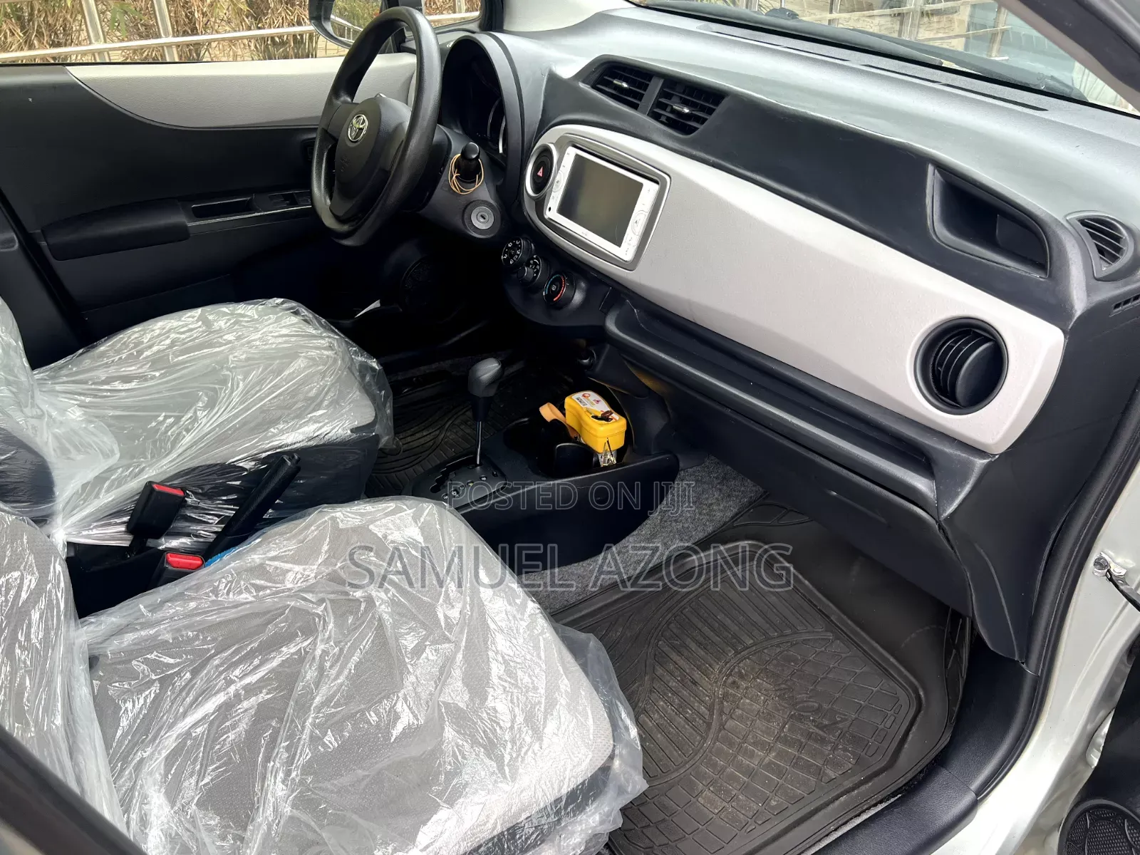 Toyota Vitz 1.3 AWD 3dr 2013 Silver