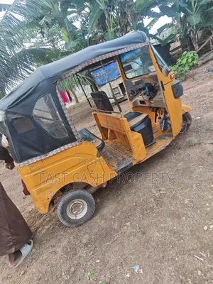 Bajaj 2021 Yellow