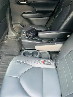 Toyota Highlander 2021 White