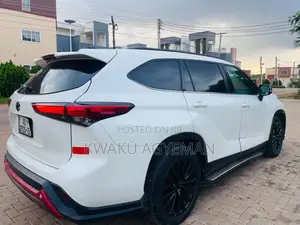 Toyota Highlander 2021 White