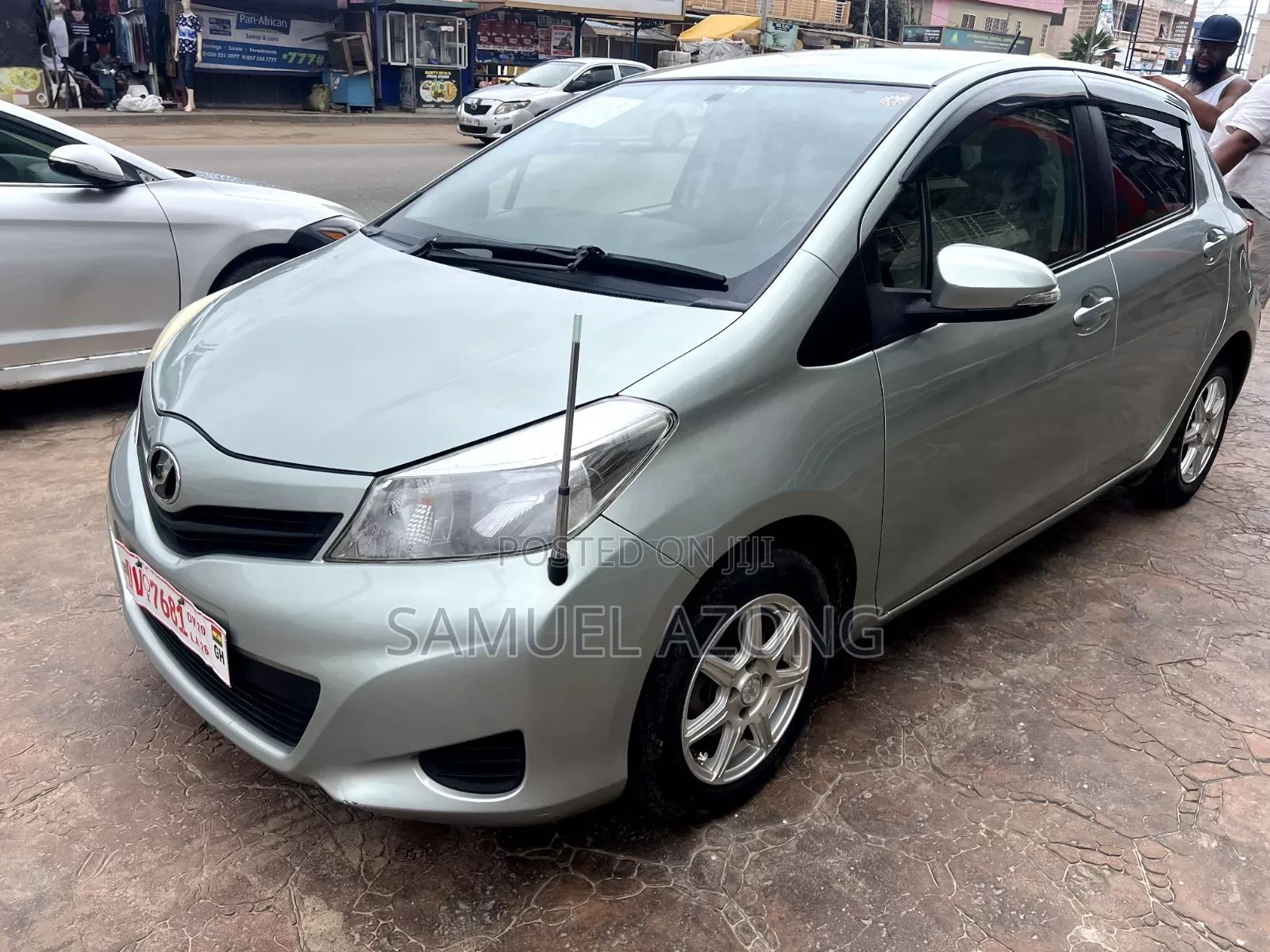 Toyota Vitz 1.3 AWD 3dr 2013 Silver