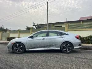 Honda Civic 2018 Silver
