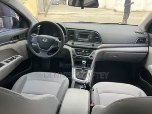 Hyundai Elantra 2017 Black
