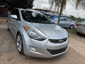 Hyundai Elantra 2013 Silver