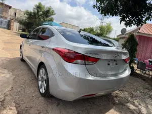 Hyundai Elantra 2013 Silver