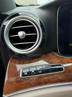 Mercedes-Benz E300 2018 Black