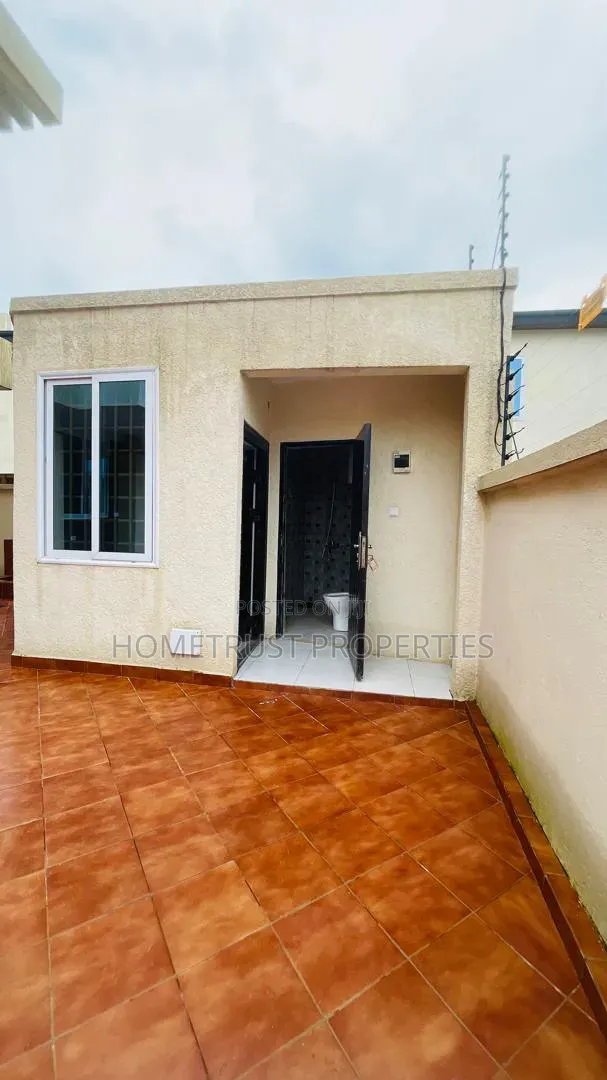 4bdrm Duplex in Ga Odumase, Pokuase for sale