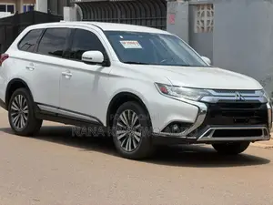 Mitsubishi Outlander 2020 White